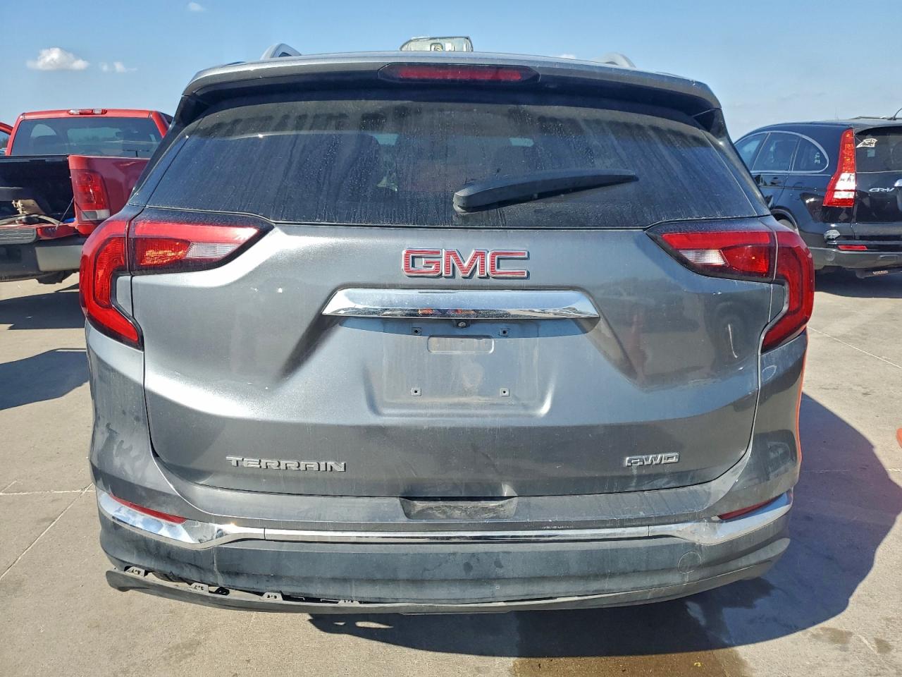 2020 GMC TERRAIN SLT photo 11