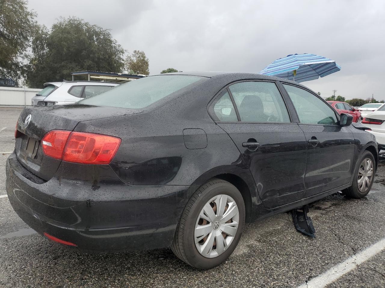 2012 VOLKSWAGEN JETTA BASE photo 5