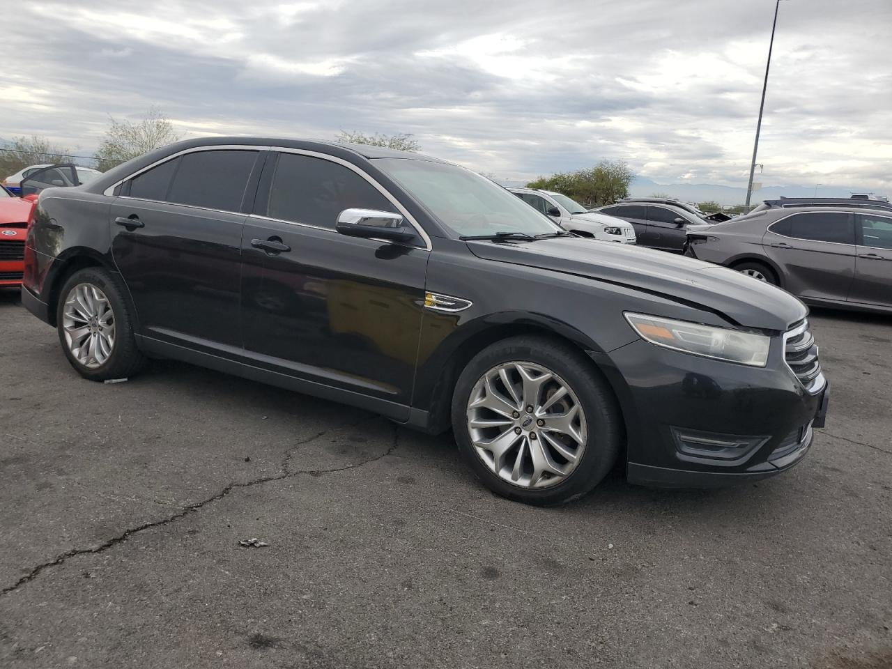 2015 FORD TAURUS photo 7