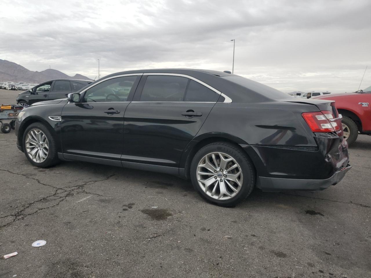 2015 FORD TAURUS photo 3