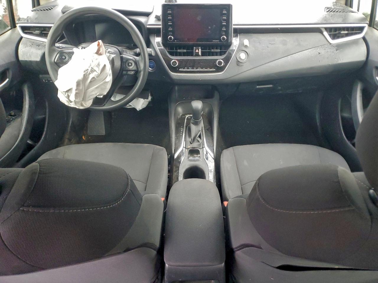 2021 TOYOTA COROLLA LE photo 8