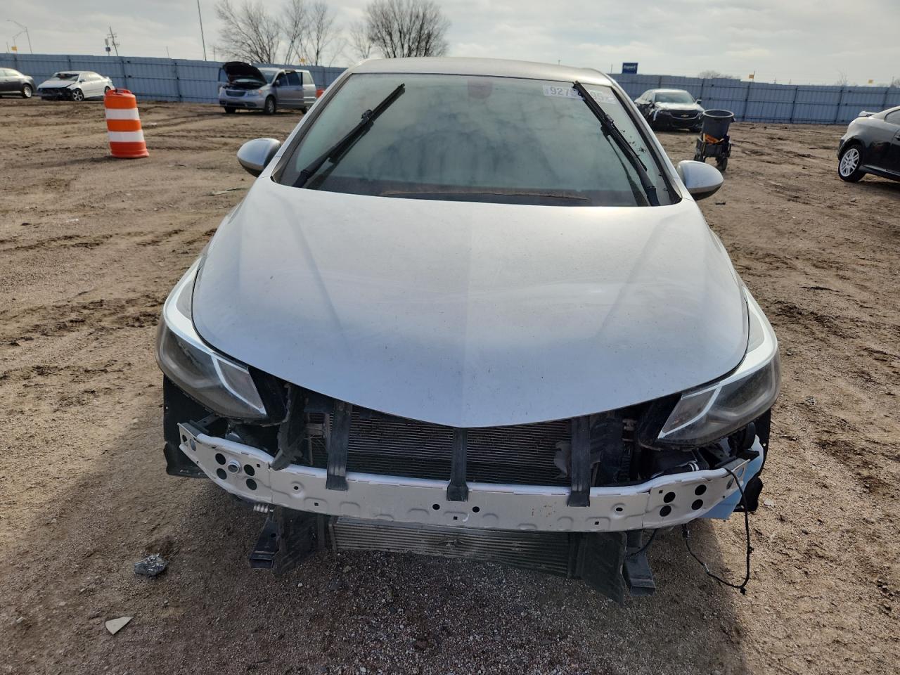 2019 CHEVROLET CRUZE LT photo 9