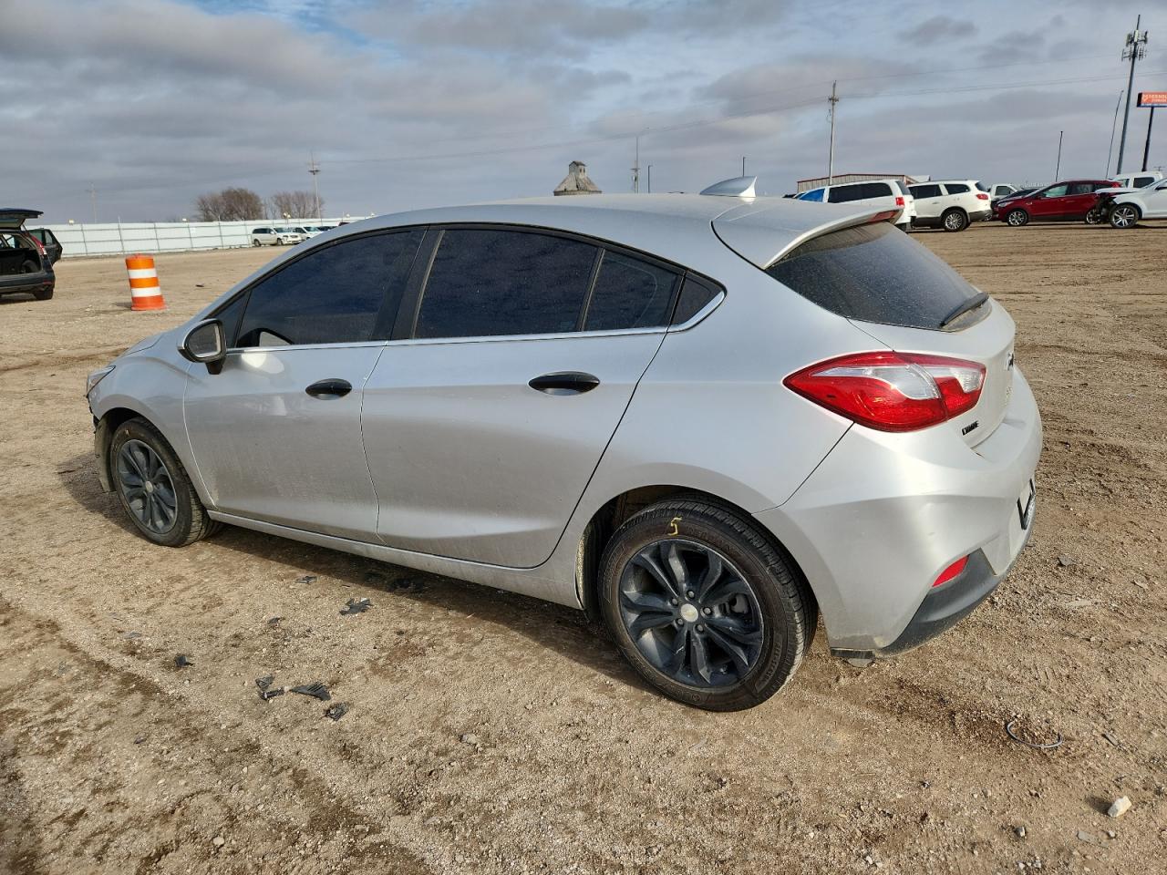2019 CHEVROLET CRUZE LT photo 3