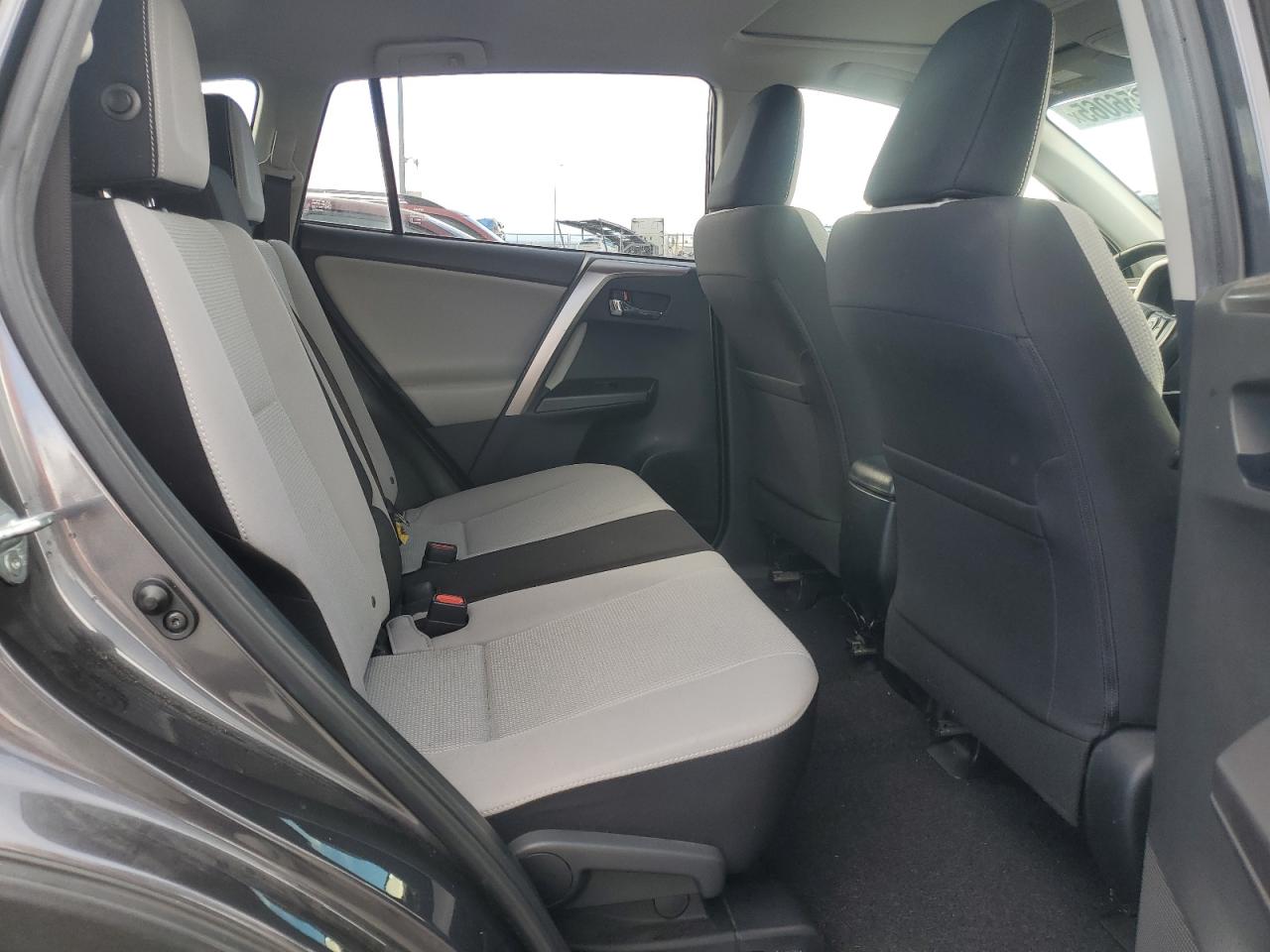2018 TOYOTA RAV4 ADVENTURE photo 31