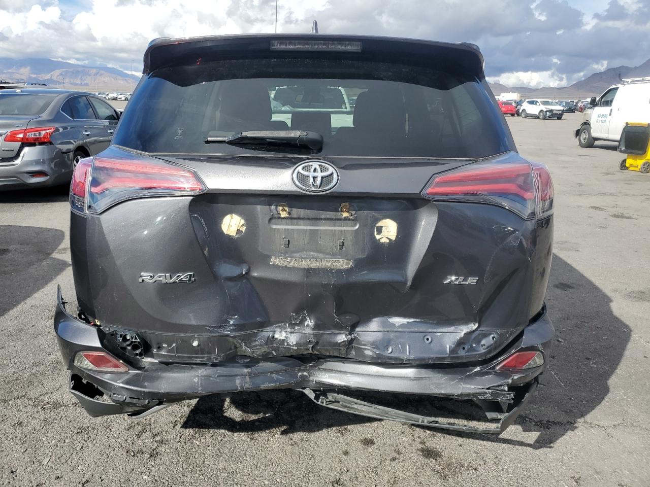 2018 TOYOTA RAV4 ADVENTURE photo 16