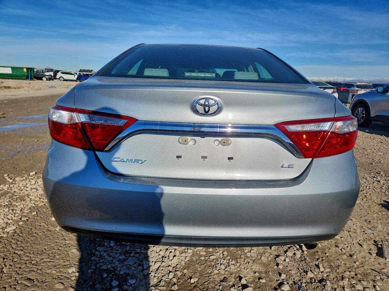 2017 TOYOTA CAMRY LE photo 6