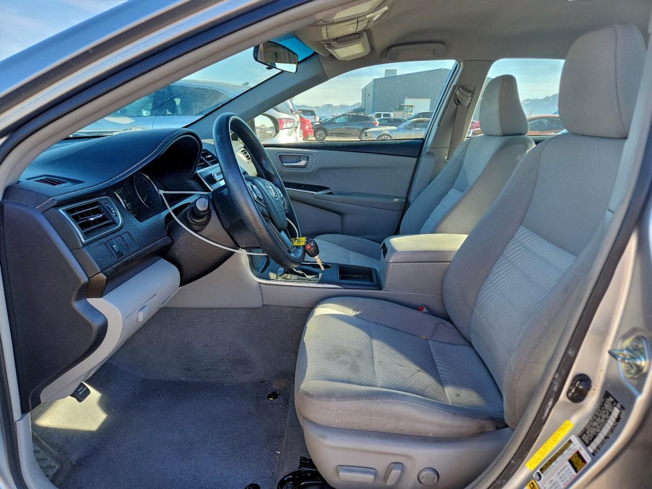 2017 TOYOTA CAMRY LE photo 7