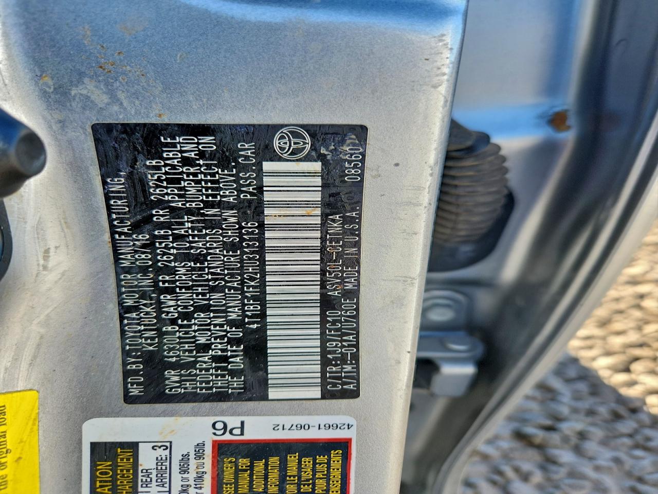 2017 TOYOTA CAMRY LE photo 12