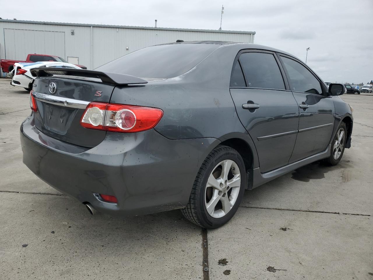 2011 TOYOTA COROLLA BASE photo 3