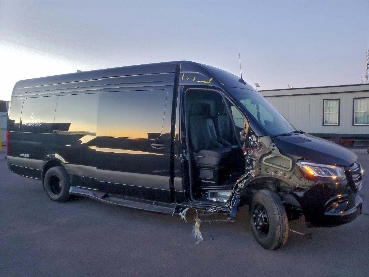 2025 MERCEDES-BENZ SPRINTER 3500 photo 4