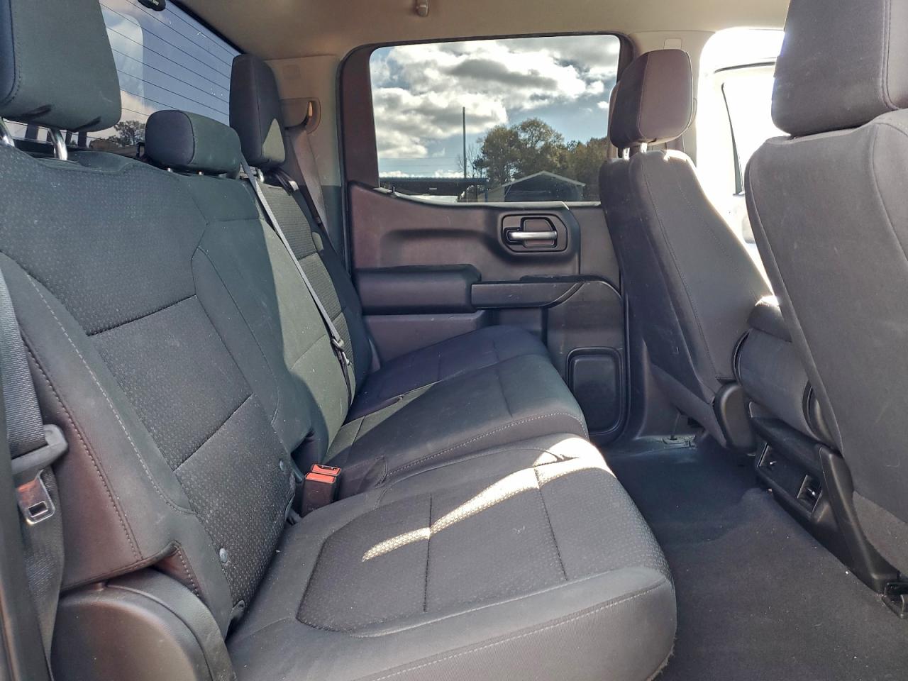 2021 CHEVROLET SILVERADO photo 28