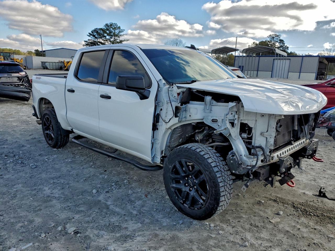2021 CHEVROLET SILVERADO photo 10