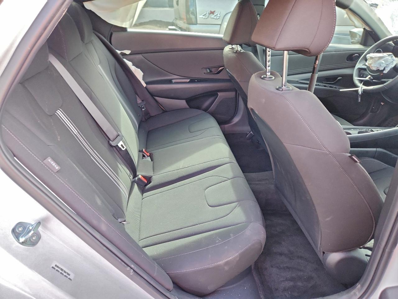 2025 HYUNDAI ELANTRA BLUE photo 19