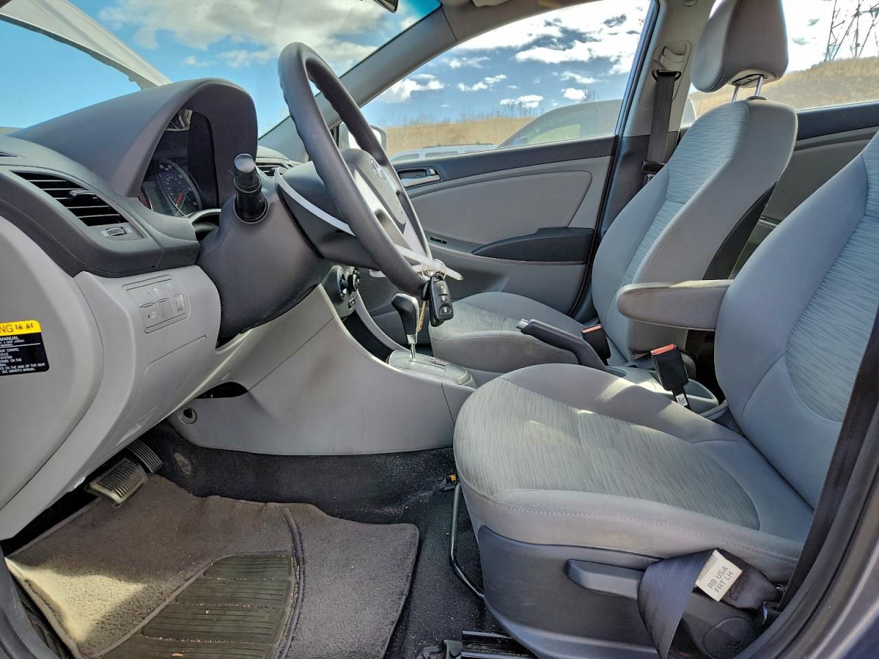 2015 HYUNDAI ACCENT GLS photo 19