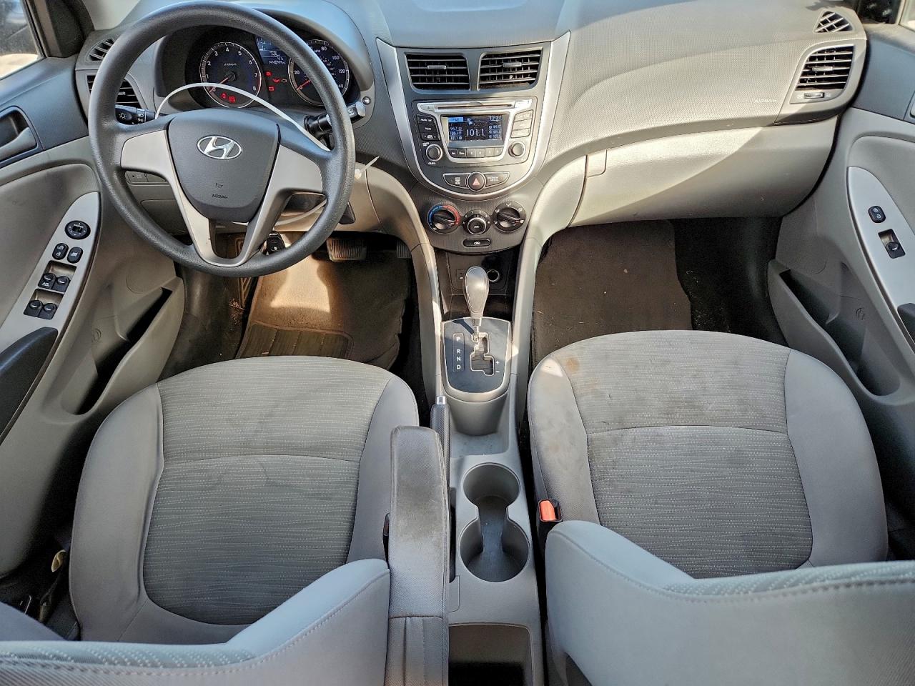 2015 HYUNDAI ACCENT GLS photo 22