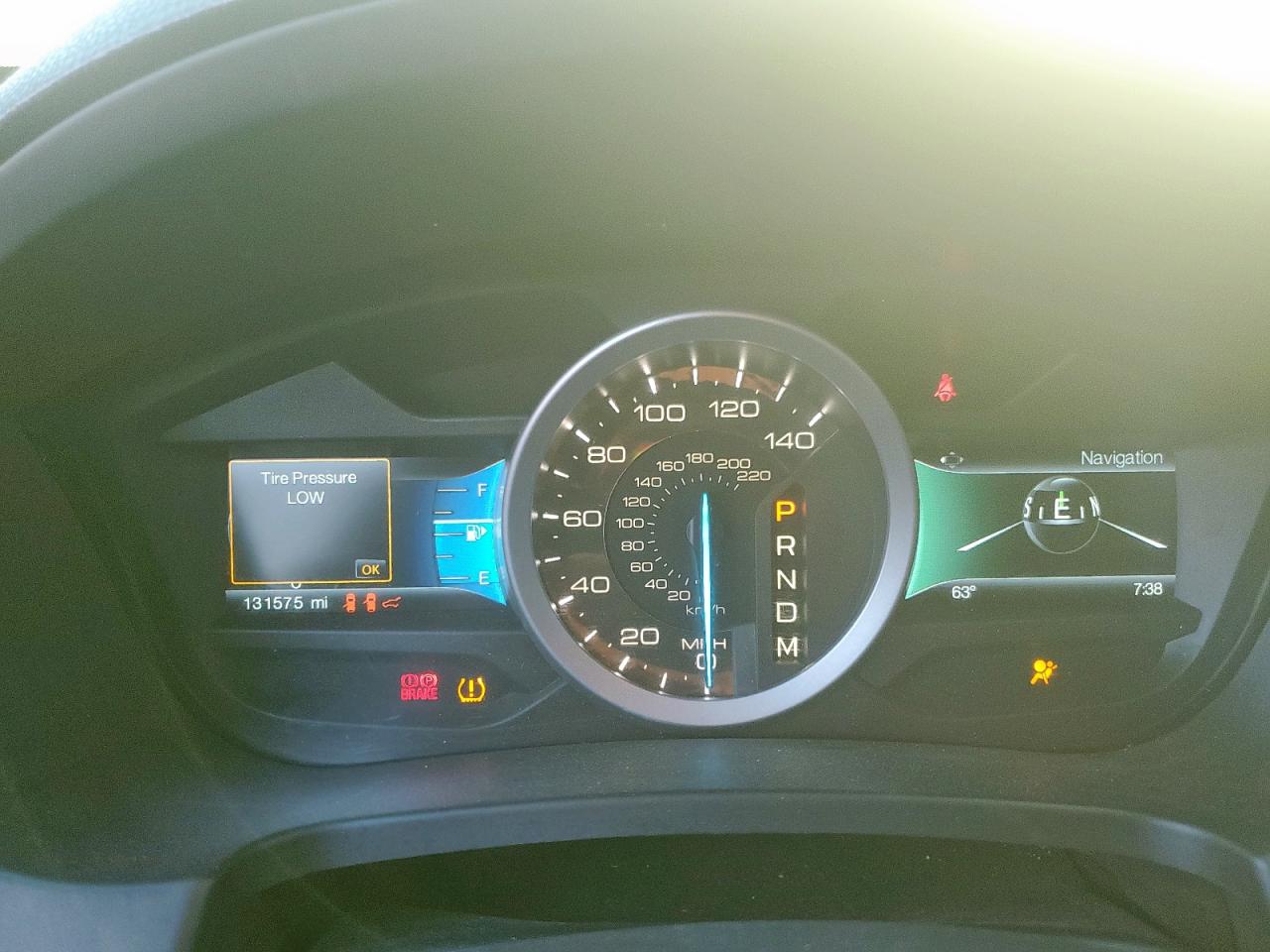 2015 FORD EXPLORER XLT photo 9