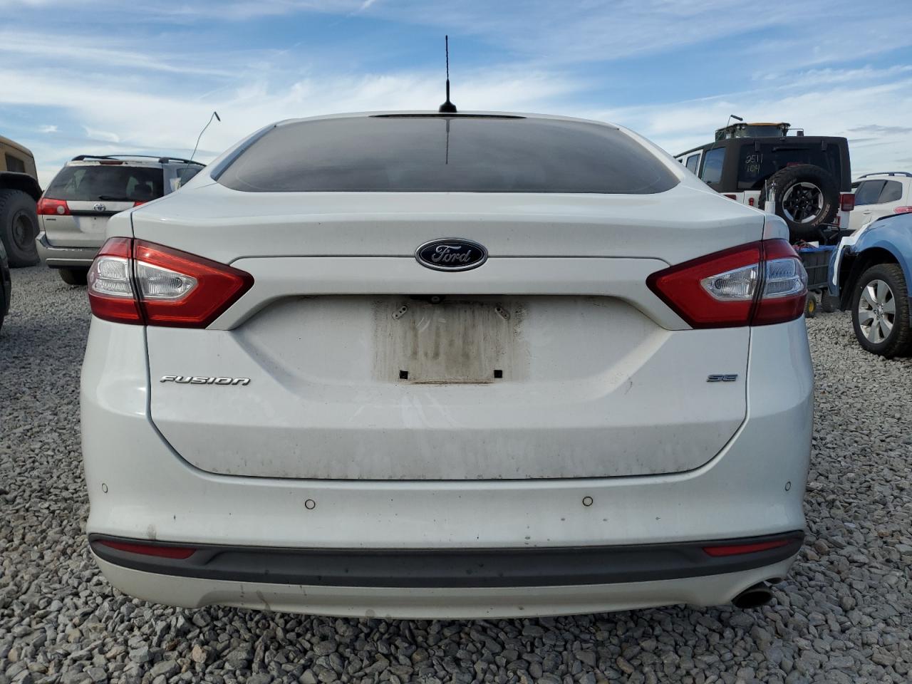 2016 FORD FUSION SE photo 11
