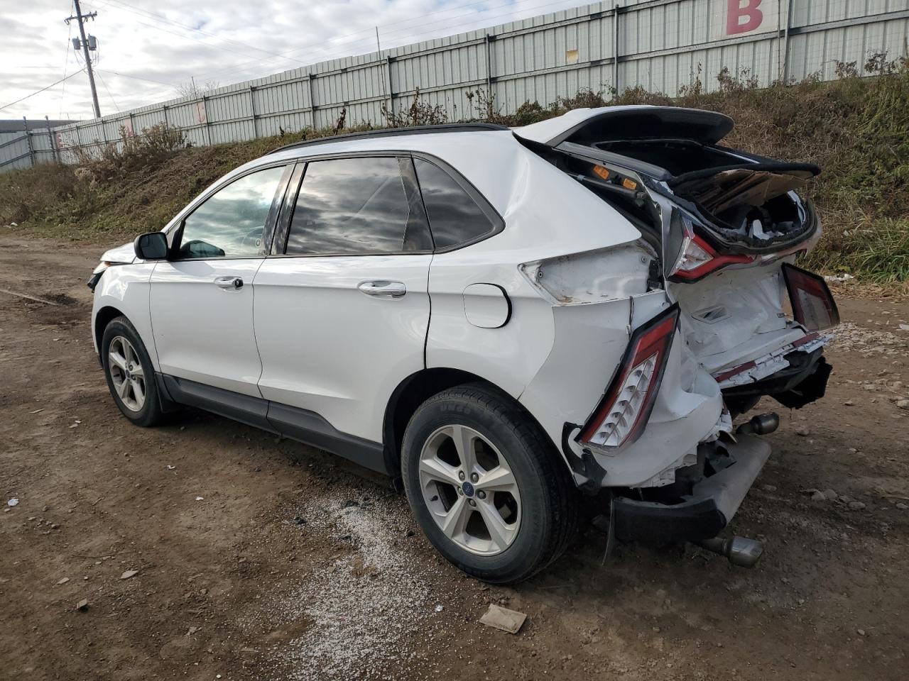 2018 FORD EDGE SE photo 4