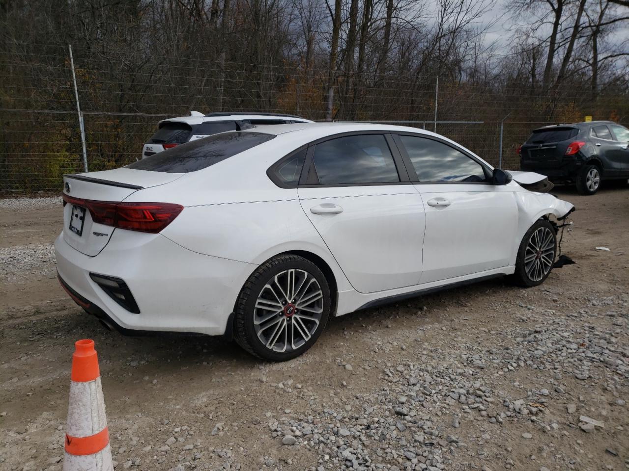 2021 KIA FORTE GT photo 3