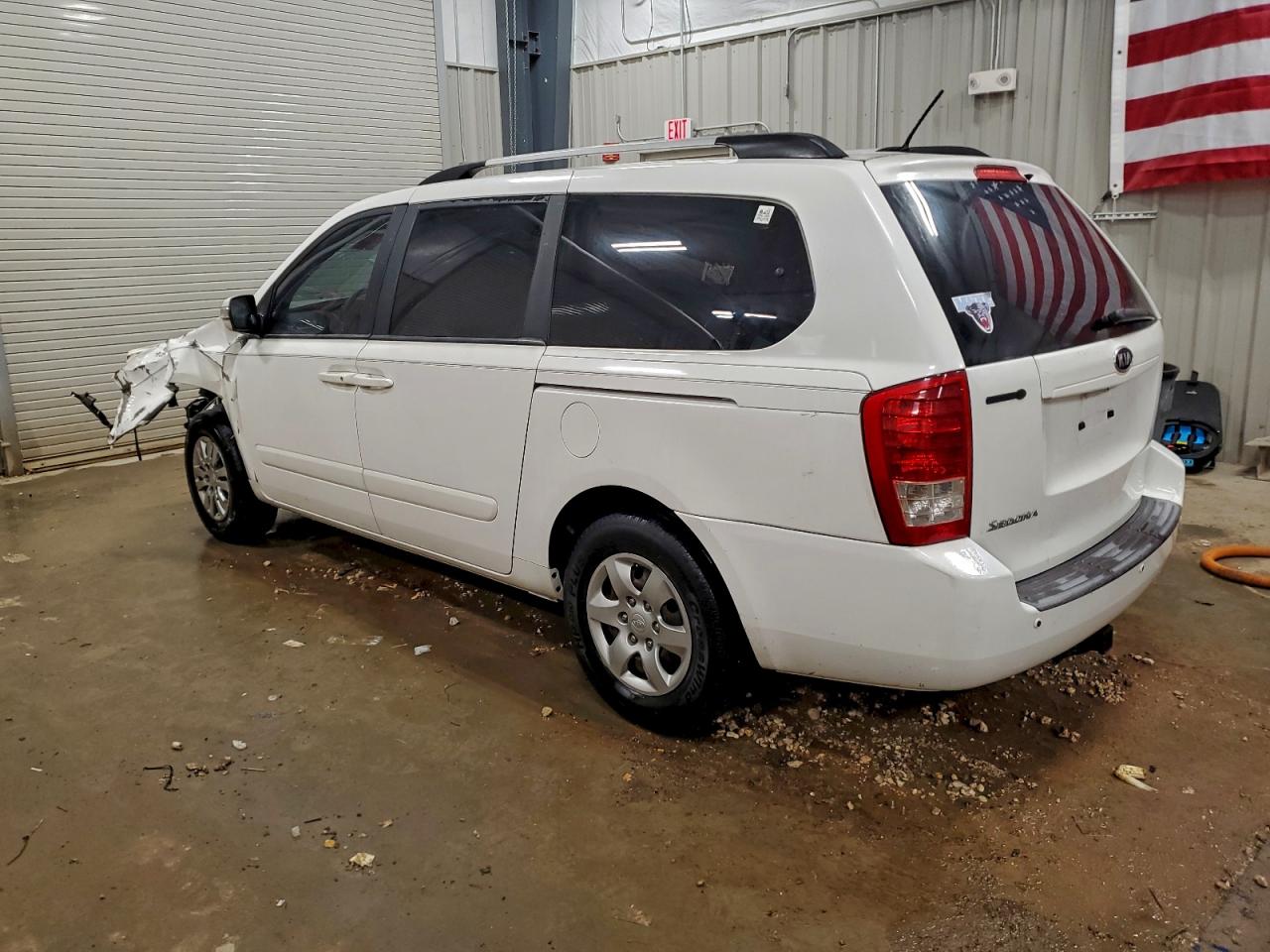 2011 KIA SEDONA LX photo 2