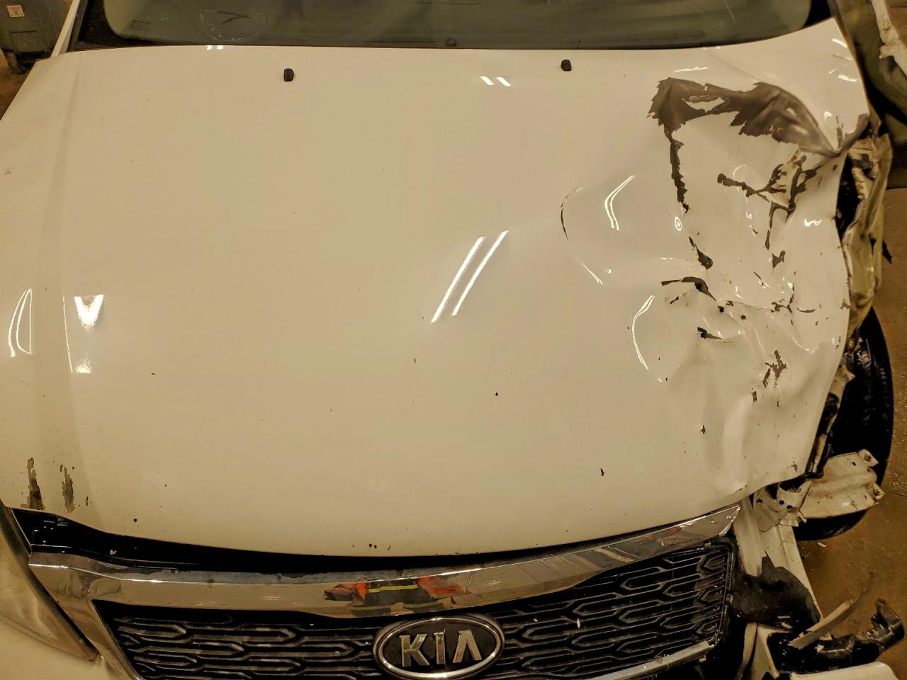2011 KIA SEDONA LX photo 12