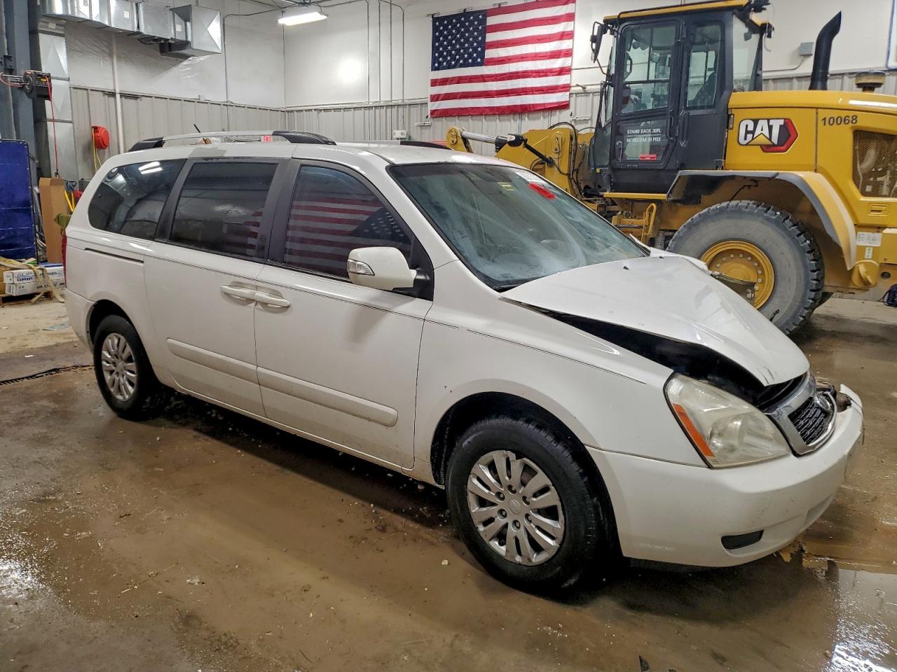 2011 KIA SEDONA LX photo 4