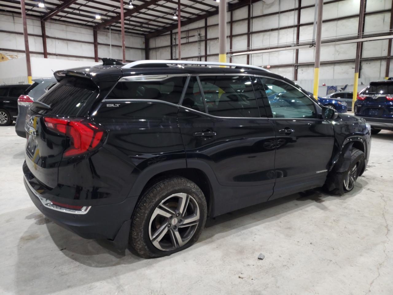 2019 GMC TERRAIN SLT photo 5