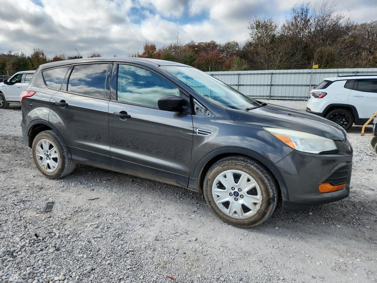 2015 FORD ESCAPE S photo 13