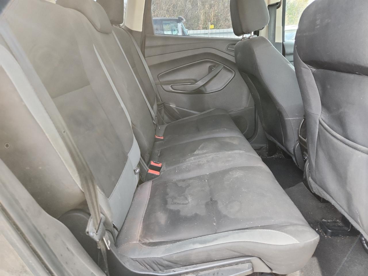 2015 FORD ESCAPE S photo 41
