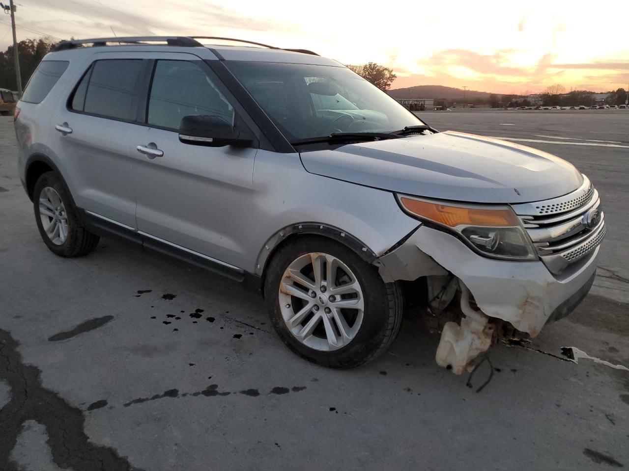 2011 FORD EXPLORER XLT photo 10