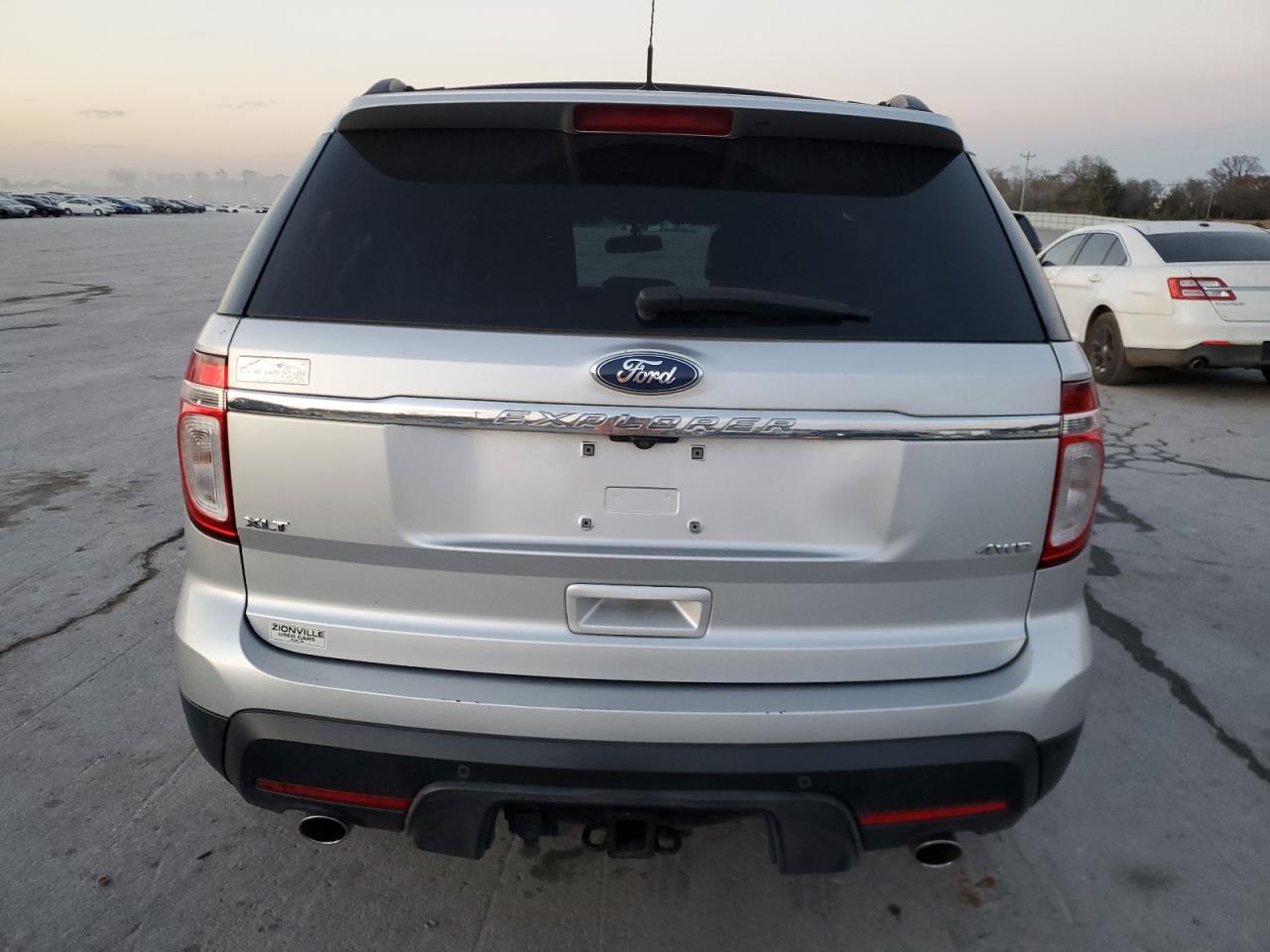 2011 FORD EXPLORER XLT photo 16