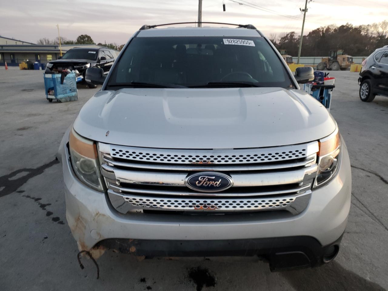 2011 FORD EXPLORER XLT photo 13