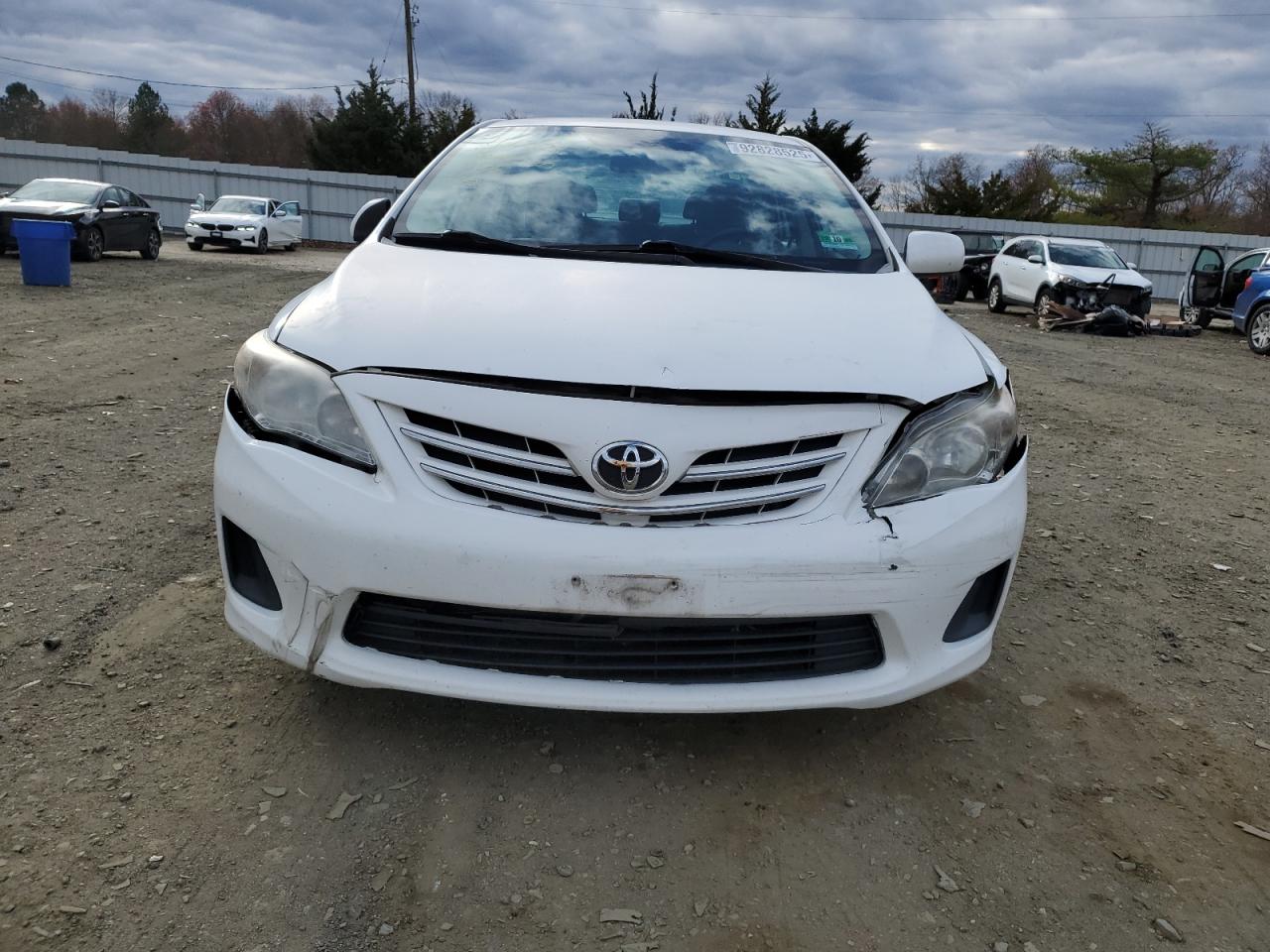 2013 TOYOTA COROLLA BASE photo 9