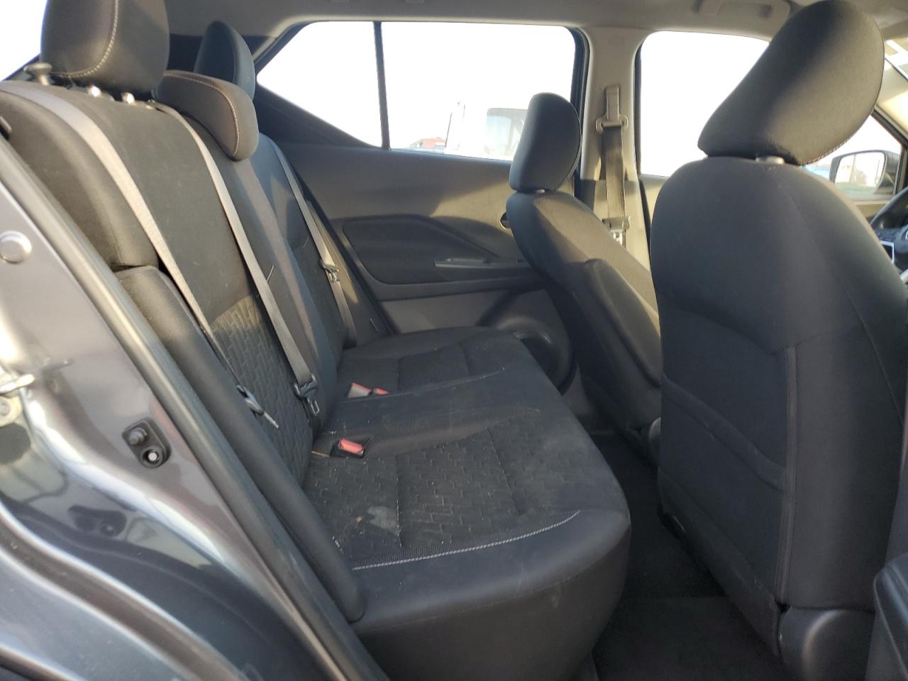 2021 NISSAN KICKS S photo 10