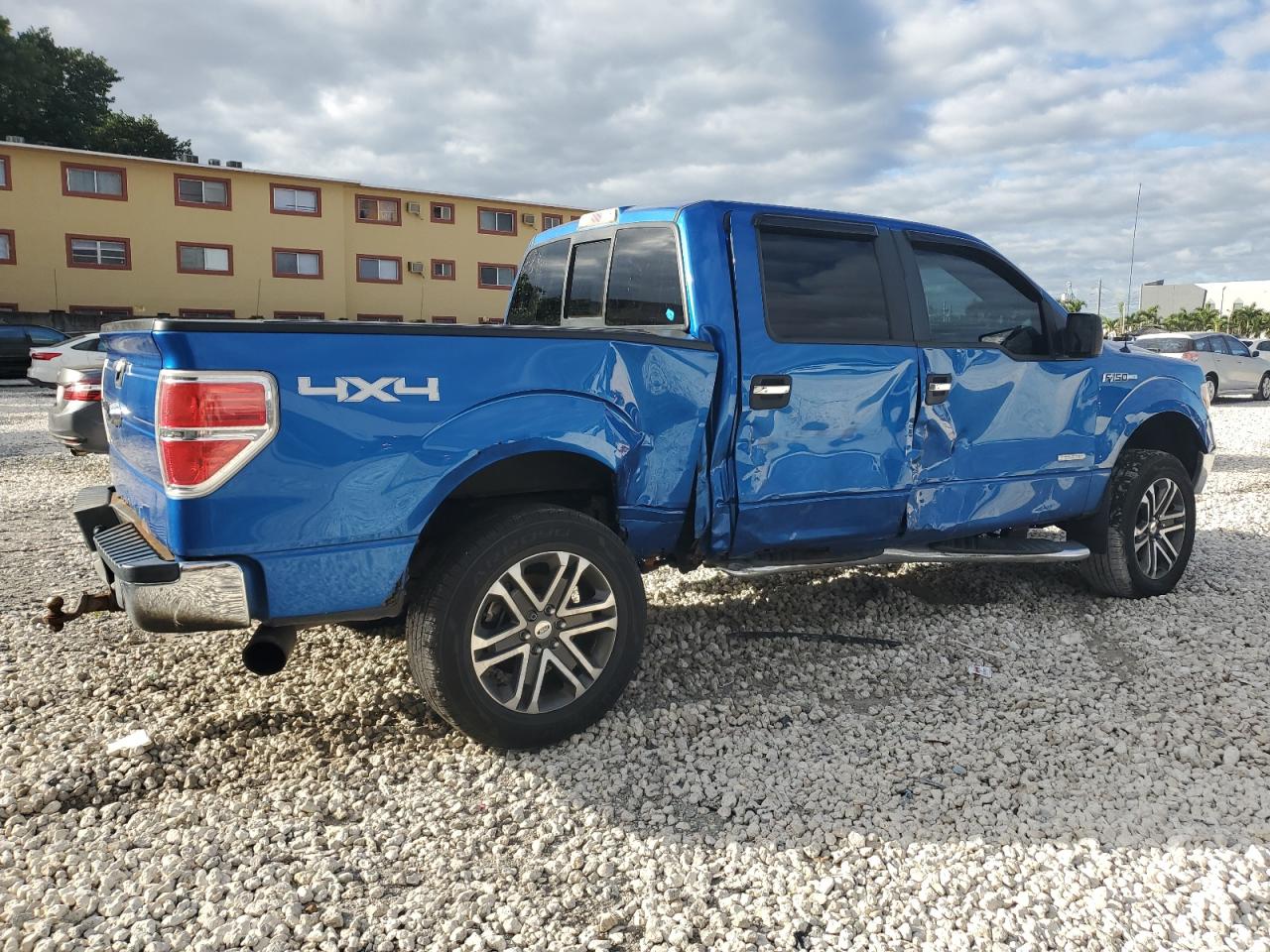 2014 FORD F150 SUPERCREW photo 3