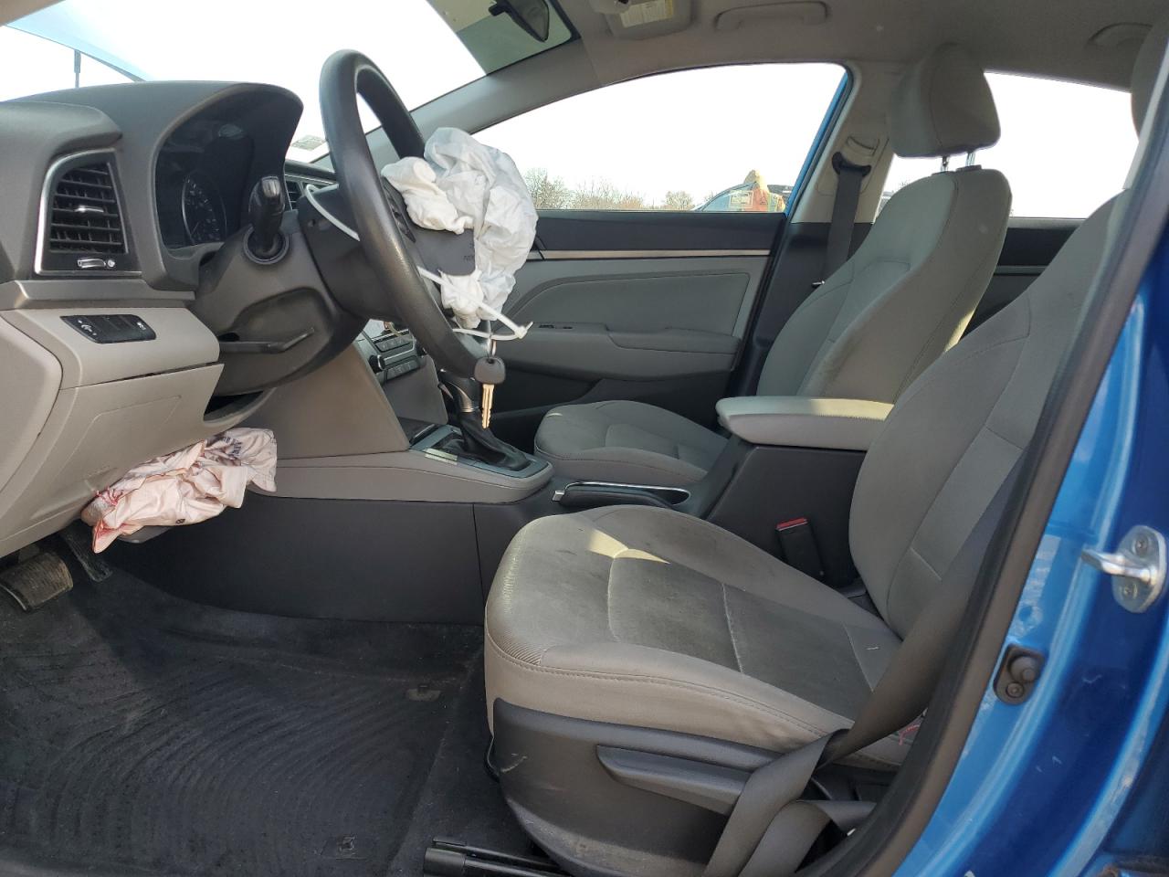 2017 HYUNDAI ELANTRA SE photo 13