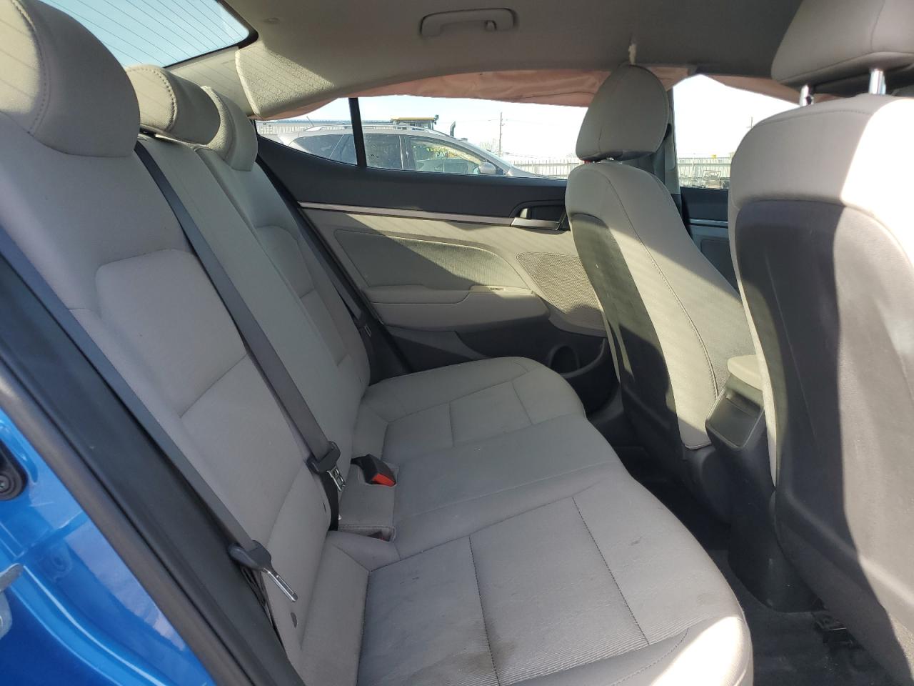 2017 HYUNDAI ELANTRA SE photo 19