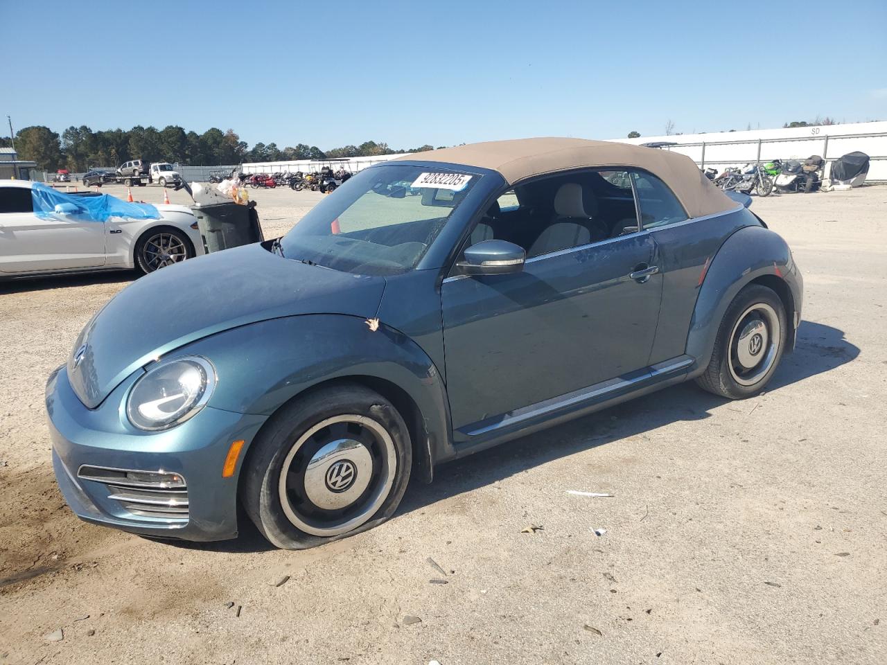 2018 VOLKSWAGEN BEETLE