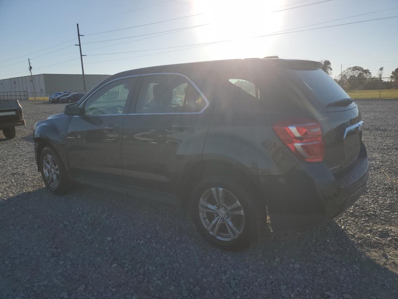 2017 CHEVROLET EQUINOX LS photo 4