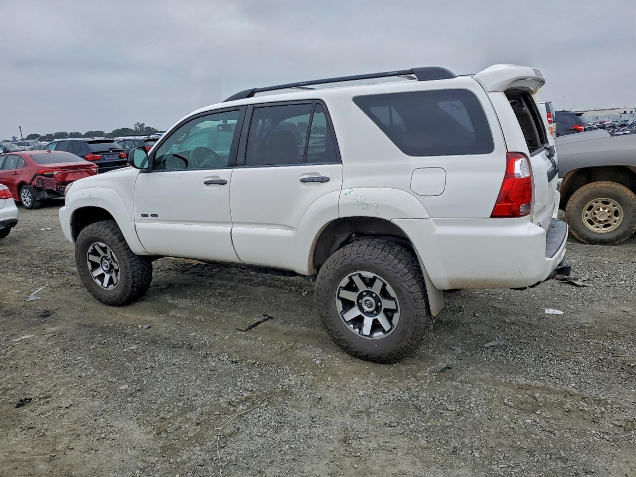 2007 TOYOTA 4RUNNER SR5 photo 2