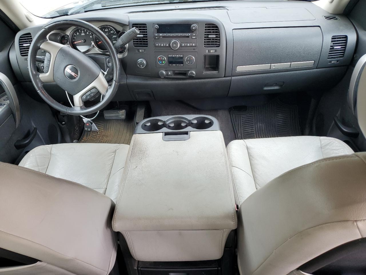 2011 GMC SIERRA photo 8