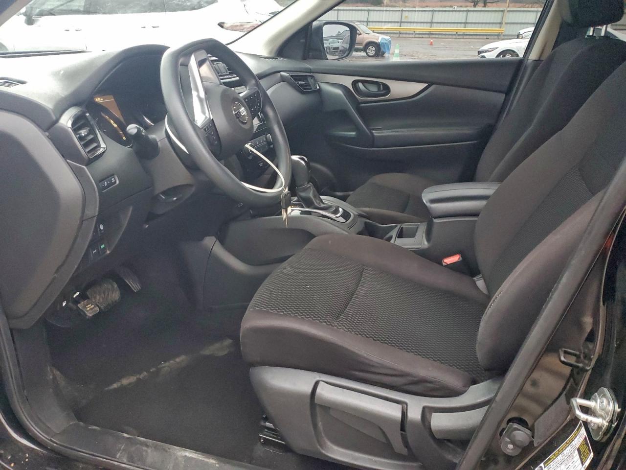 2020 NISSAN ROGUE SPORT S photo 13