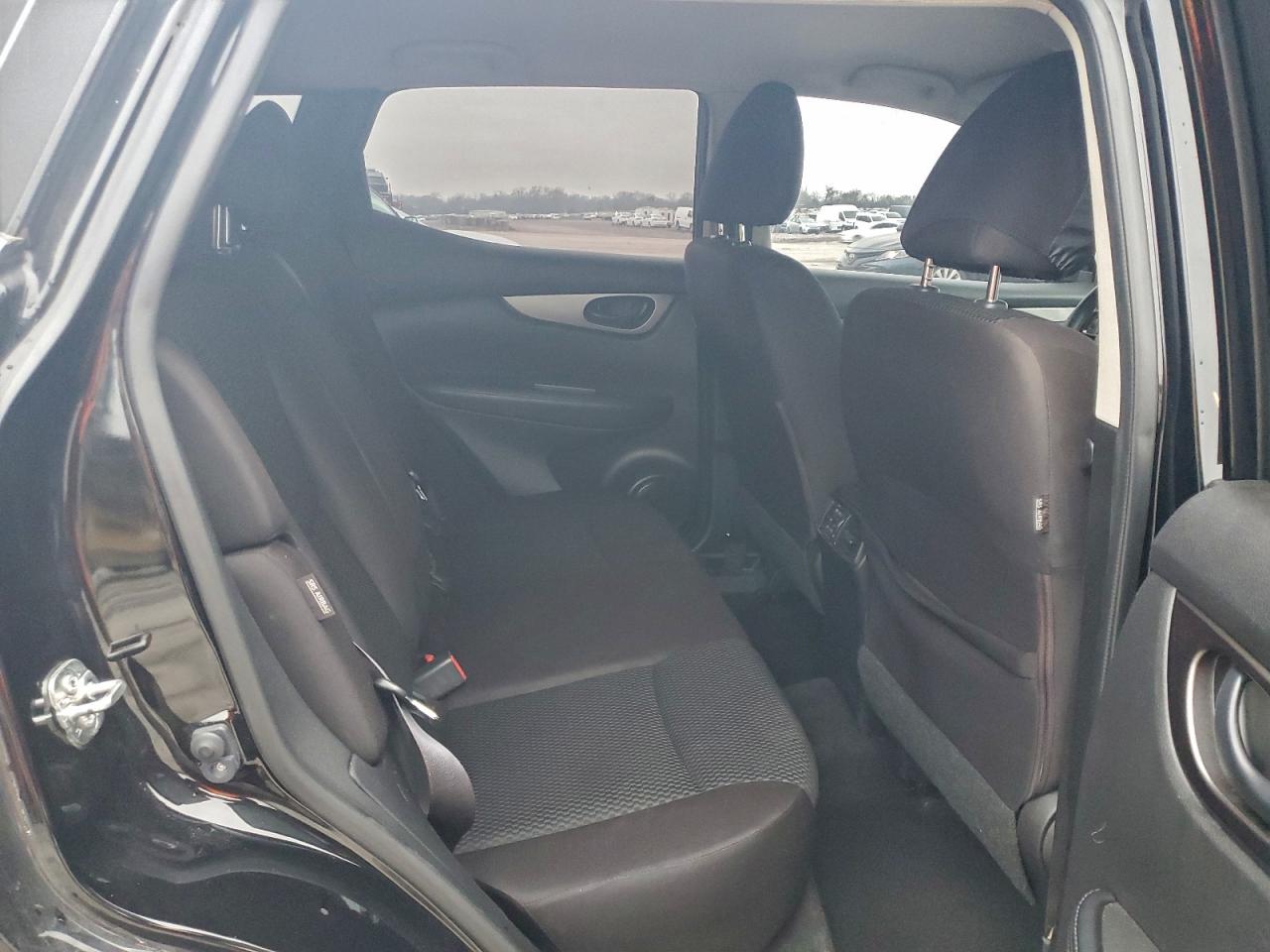 2020 NISSAN ROGUE SPORT S photo 21