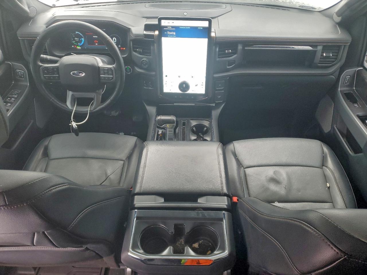 2022 FORD F150 LIGHTNING PRO photo 8