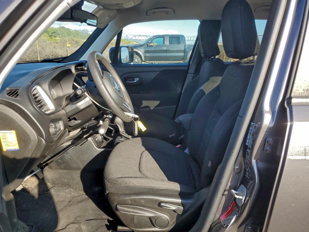 2019 JEEP RENEGADE LATITUDE photo 13