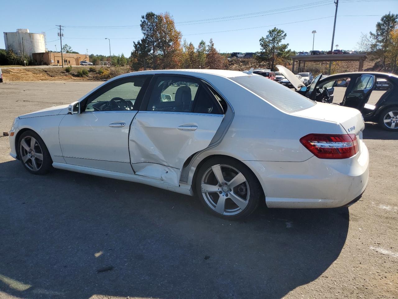 2011 MERCEDES-BENZ E 350 4MATIC photo 2