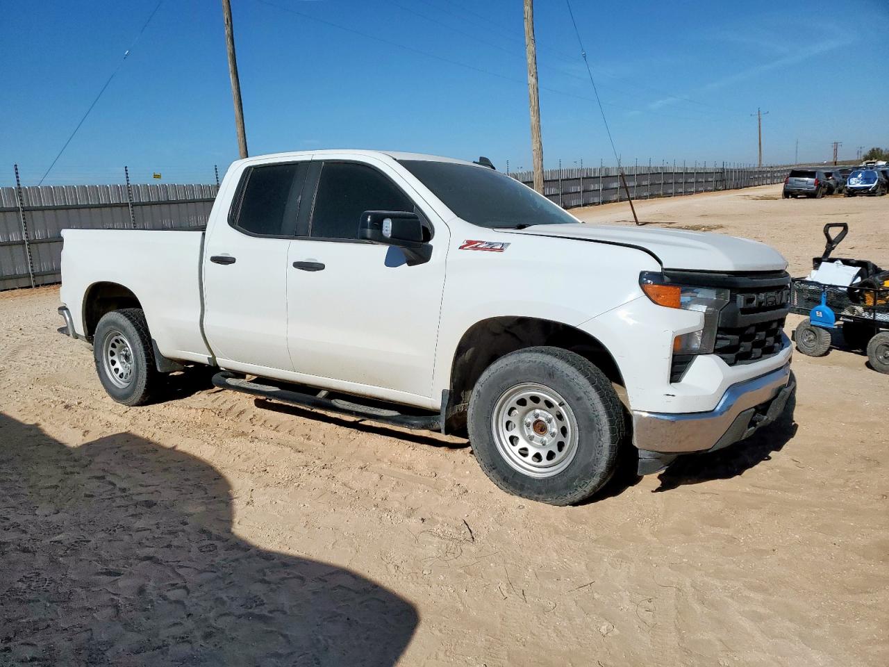 2023 CHEVROLET SILVERADO K1500 photo 4