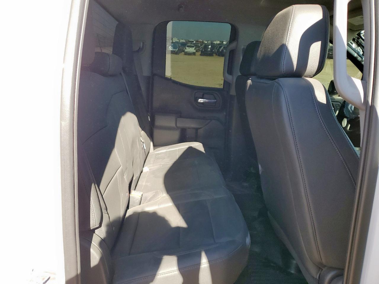 2023 CHEVROLET SILVERADO K1500 photo 10