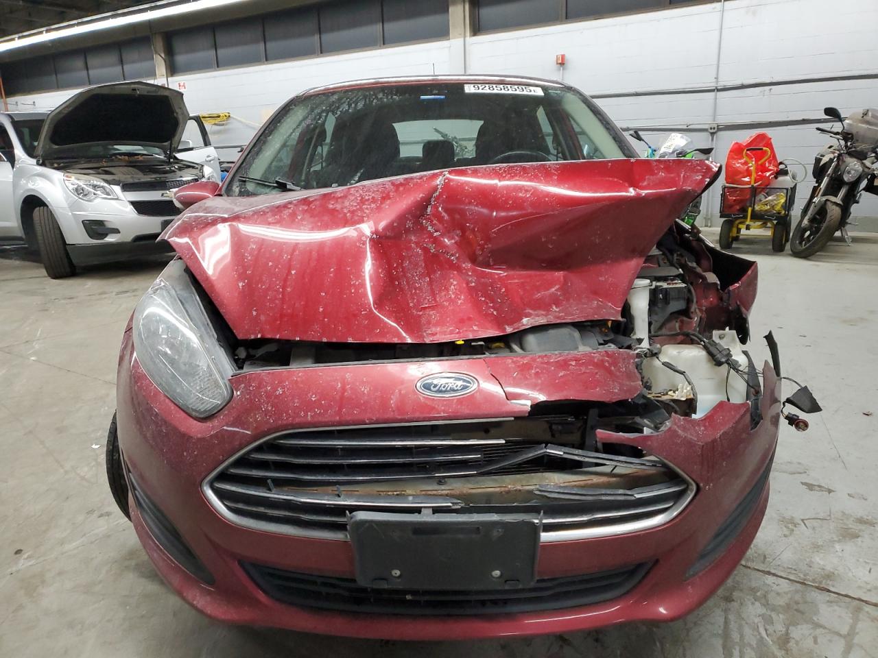 2015 FORD FIESTA SE photo 5
