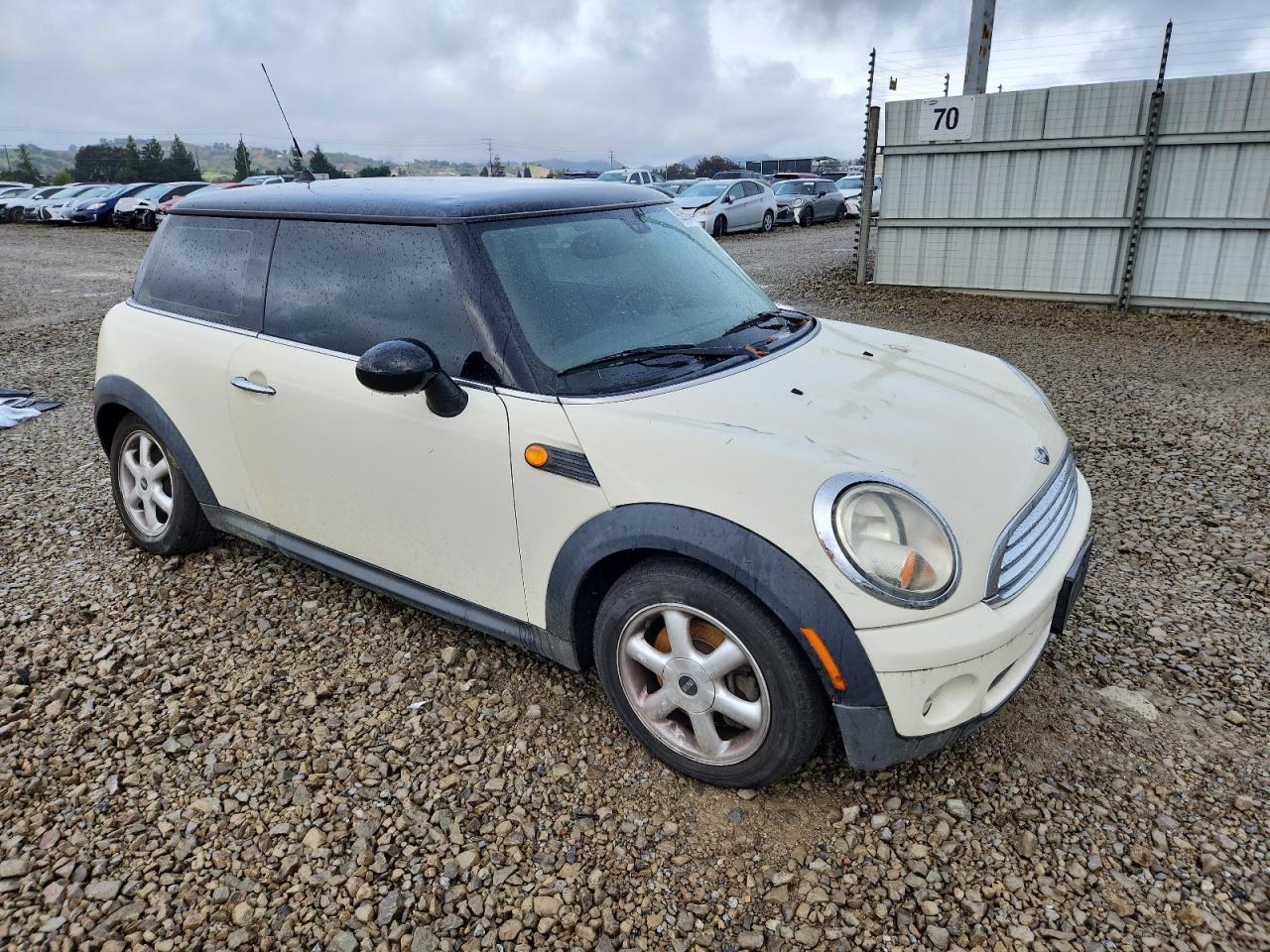 2010 MINI COOPER photo 4